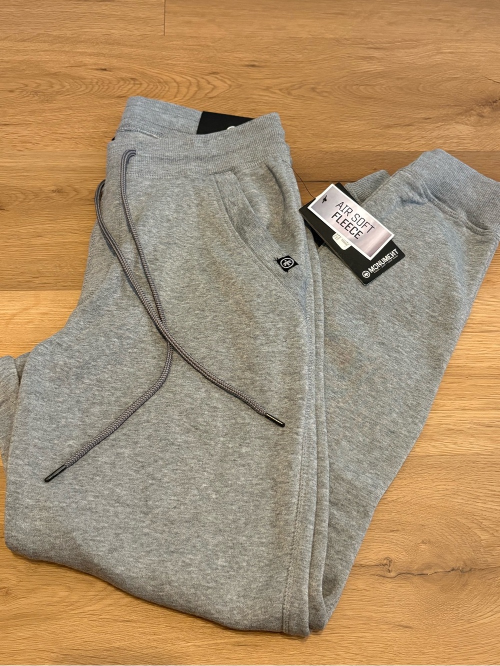 Monument Air-soft Fleece Grey Sweatpants Size Medium NWT Brand new